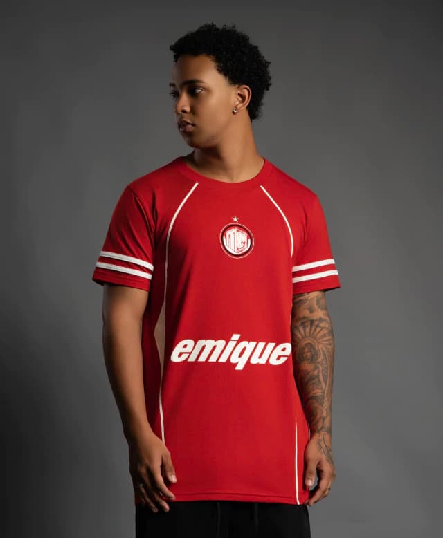 Camiseta Emique Club Vermelha